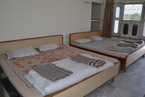 Brij Lodge